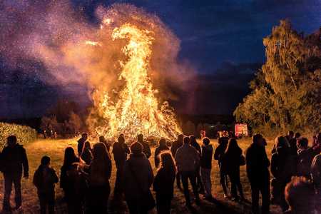 Solstice d'été feu de la saint jean